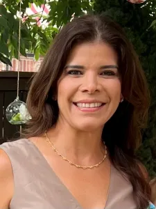 Headshot photo of woman