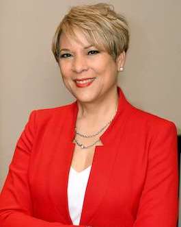 Laurie Vignaud Headshot